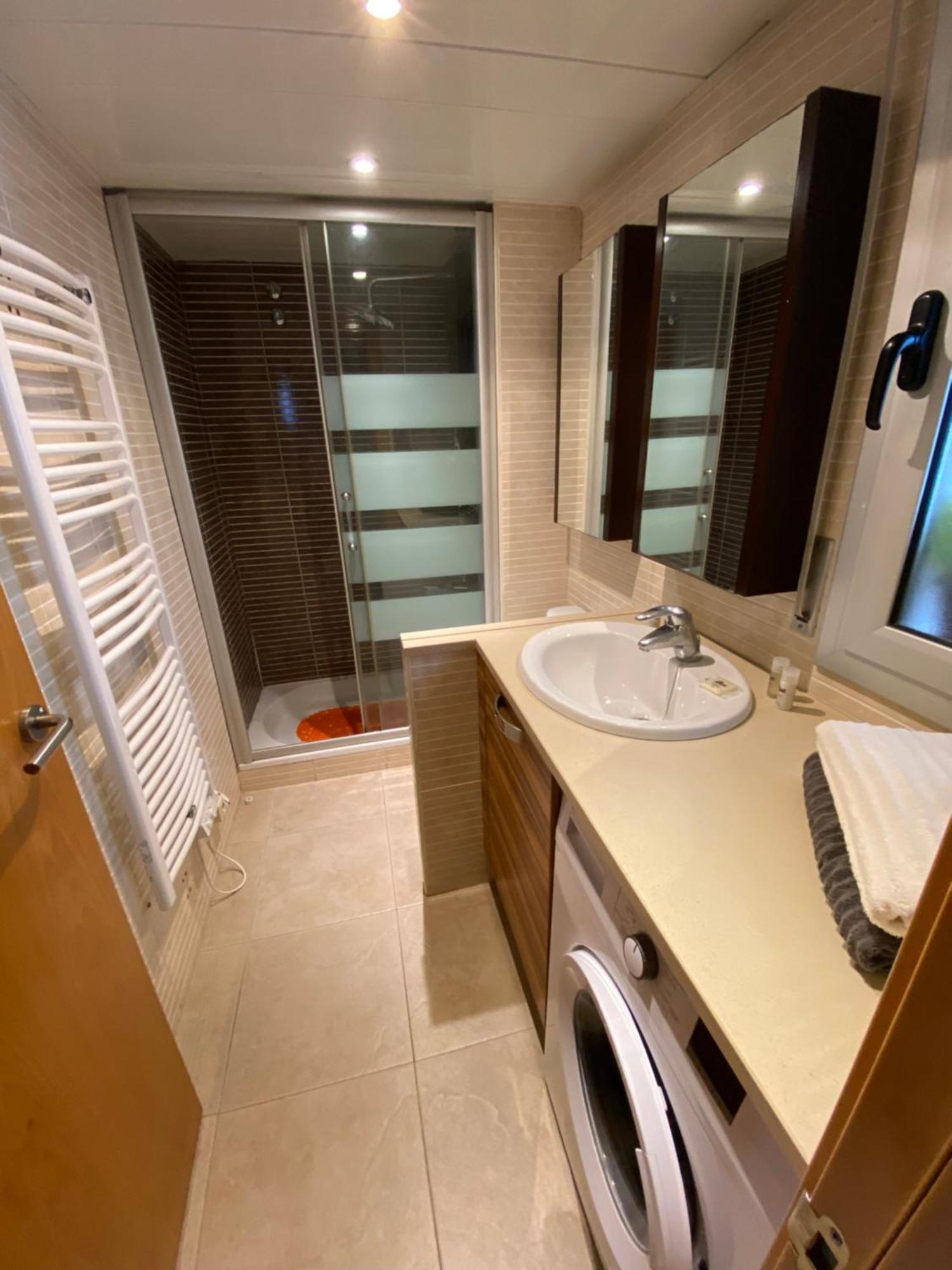 Vue Panoramique Sur La Mediterrannee, Appartement Sur Canal & Proche Plage Roses Exterior photo